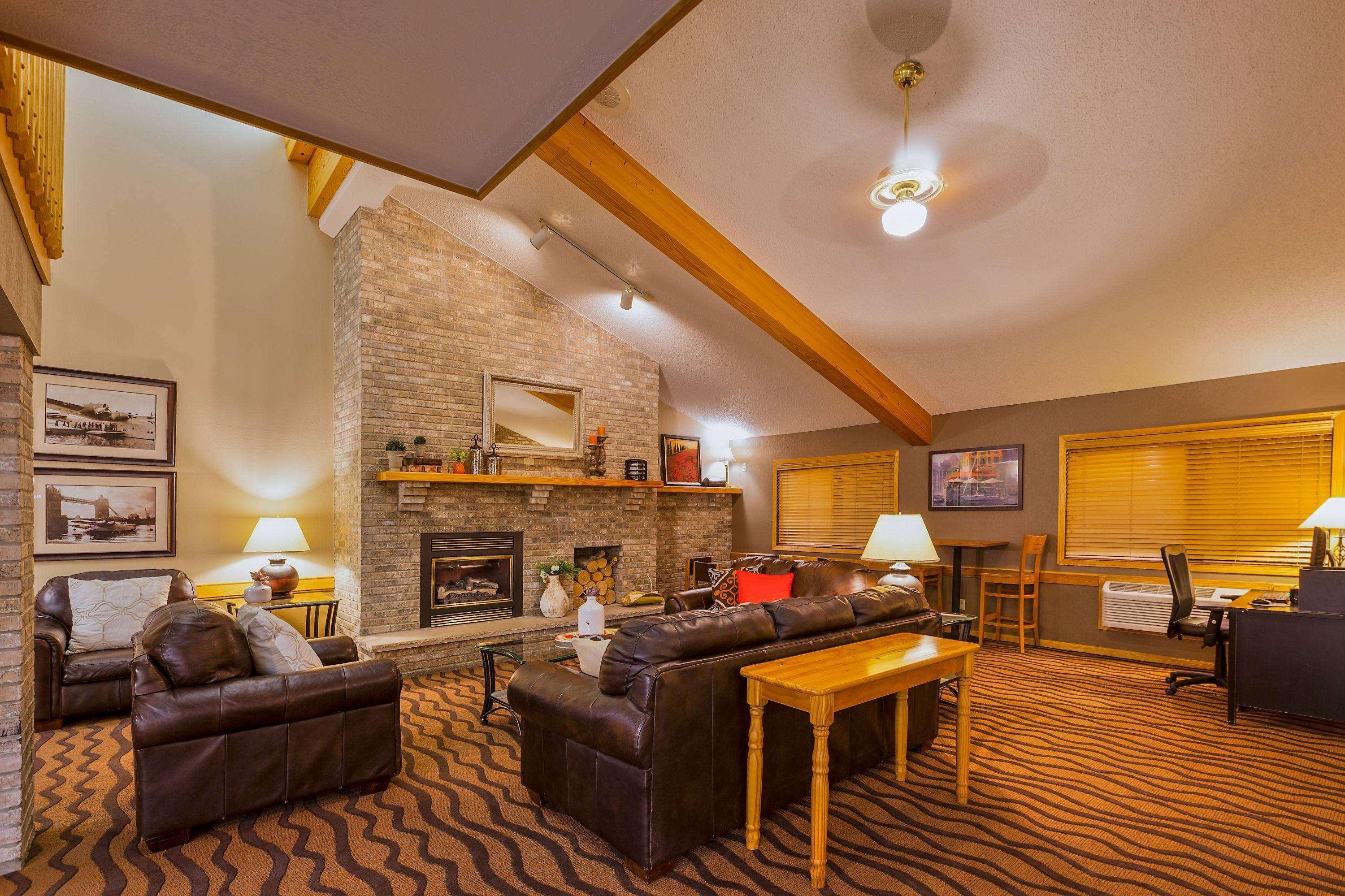 Americinn By Wyndham Algona Bagian luar foto