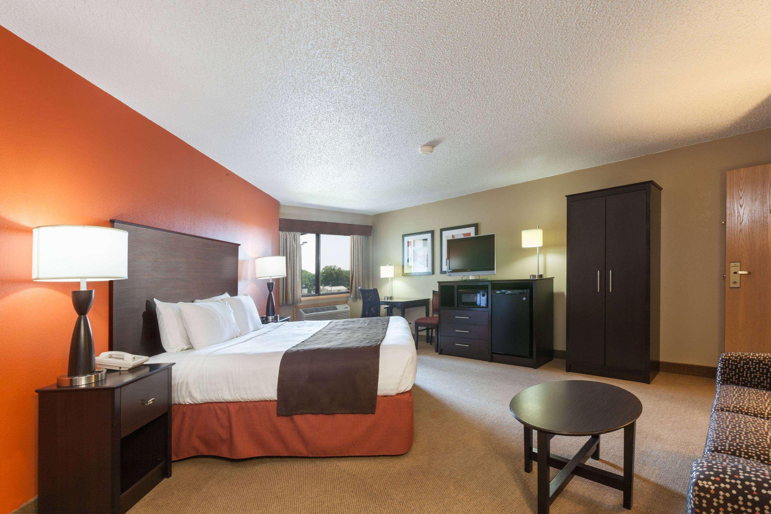 Americinn By Wyndham Algona Bagian luar foto